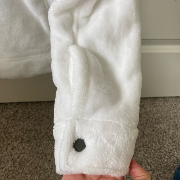 Sierra West white cozy fleece jacket - Picture 2 of 4